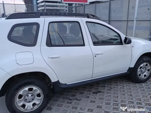 Vând Dacia Duster 4x4