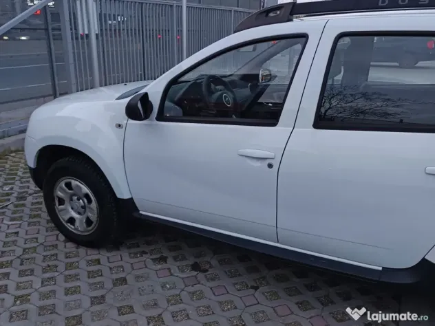 Vând Dacia Duster 4x4