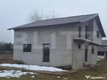 Lazuri casa indiciduală la roșu