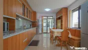 Liniște, spațiu și natură în Green Valley – Comisi...