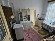 Casa in Roman, de vanzare 