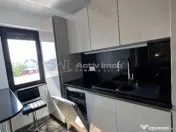 3 camere semidecomandat - 220 mp - terasa proprie 106 mp - I 