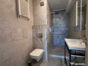 3 camere semidecomandat - 220 mp - terasa proprie 106 mp - I 