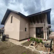 Vilă modernă P+E în Miroslava complet mobilată și utila 