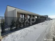 De vanzare casa parter moderna panouri pompa de caldura gara 