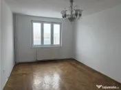 Apartament 3 camere luminos cu boxa Calea Bucuresti 