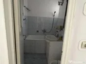 Apartament 3 camere luminos cu boxa Calea Bucuresti 