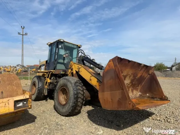 Distribuitor hidraulic vola incarcator frontal Caterpillar 930G piese