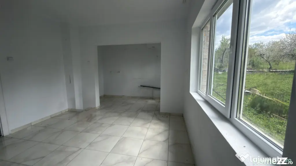Casă + teren 22 ari | Front 40 ml | La 10 min de Baia Mare - Sisesti (Maramures)