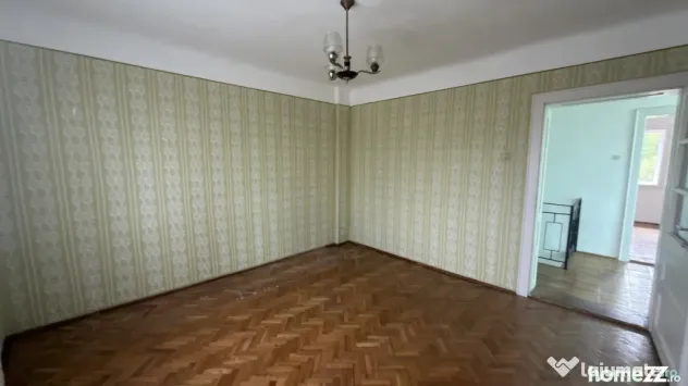 Casă + teren 22 ari | Front 40 ml | La 10 min de Baia Mare - Sisesti (Maramures)