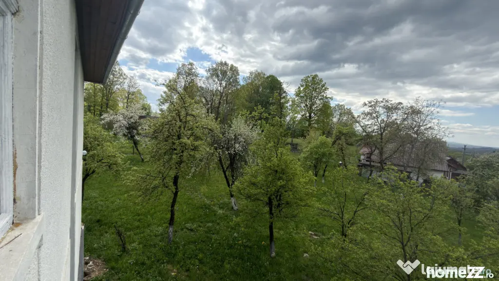 Casă + teren 22 ari | Front 40 ml | La 10 min de Baia Mare - Sisesti (Maramures)