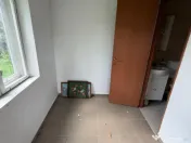 Casa de vanzare ,90 mp constructie ,teren 1400mp ,parcelabil 