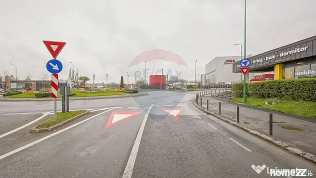 Oportunitate de investiţe ! Spaţiu comercial 320 mp, Ca...