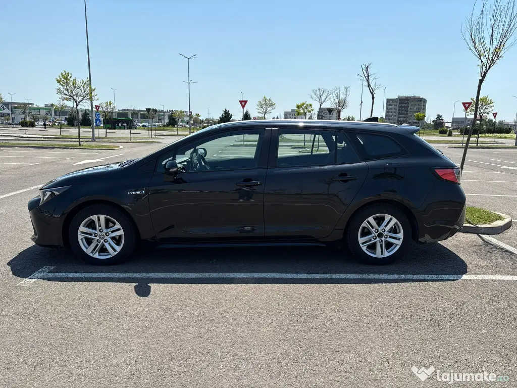 Toyota Corolla Touring Sports Hybrid 1.8 – 2021 | TVA deductibil | Automată