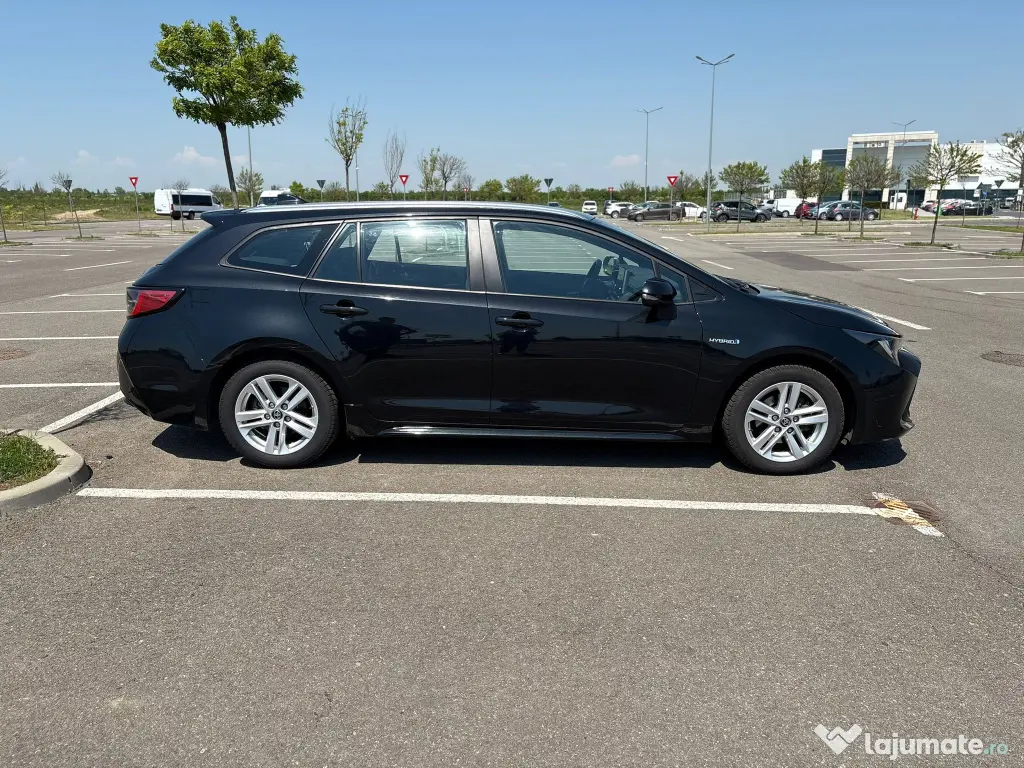 Toyota Corolla Touring Sports Hybrid 1.8 – 2021 | TVA deductibil | Automată