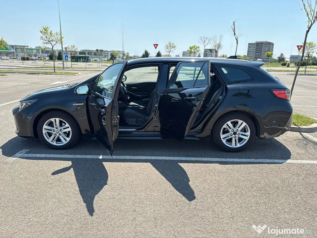 Toyota Corolla Touring Sports Hybrid 1.8 – 2021 | TVA deductibil | Automată