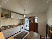 Apartament 2 camere decomandate cu boxa si pivnita zona Vasi 
