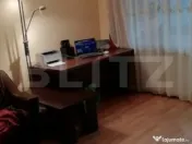 Apartament cu 3 camere, semidecomandat, 84 mp, zona Semicent 