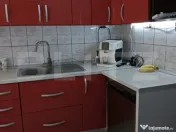 Apartament cu 3 camere, semidecomandat, 84 mp, zona Semicent 