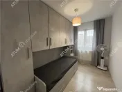 Apartament 3 camere cu balcon si pivnita etaj 1 zona Mihai V 