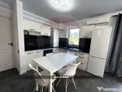 DE INCHIRIAT: Apartament cu 3 camere - Centru Vechi 
