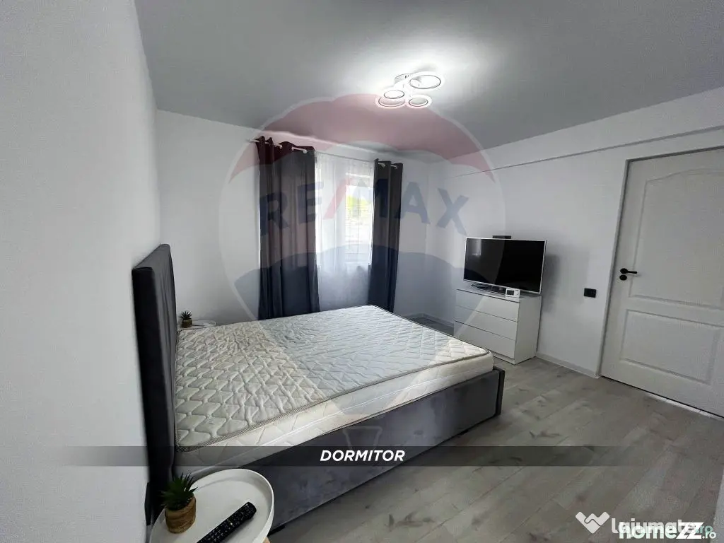 Apartament cu 3 camere - Centru Vechi de închiriat