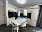 Apartament cu 3 camere - Centru Vechi de închiriat