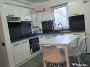 DE INCHIRIAT: Apartament cu 3 camere - Centru Vechi 