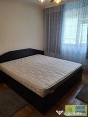 FAR, de vanzare 3 camere, decomandat, etaj 1, gaze 