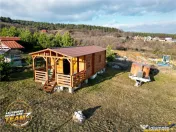 Teren intravilan 520 mp cu casuta din lemn,zona linistita,ap 