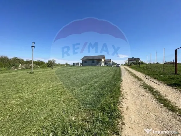 Teren intravilan construibil – 450 mp | Str. Crangului,...