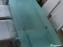 Masa de sticla extensibila