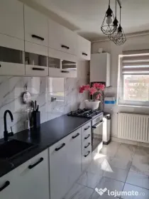 ???? Apartament 3 camere, decomandat, zona - Scriitorilor
