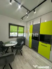 Apartament 2 camere cu terasa mare, pretabil si pt spatiu co 