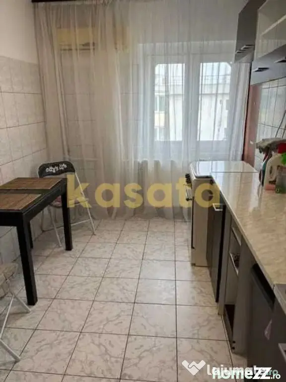 2 camere Aviatiei