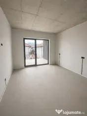 Casă tip duplex (imobil complet, 2 unități) – P+2E – zona Ghimbav 