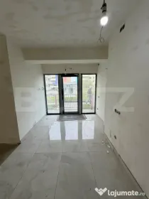 Apartament 3 camere, 66 mp, terasa 25 mp, parcare, Manastur