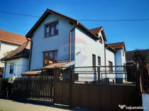 Casă spațioasă cu panoramă superbă+garsonieră separ...