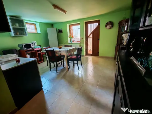Casă spațioasă cu panoramă superbă+garsonieră separ...