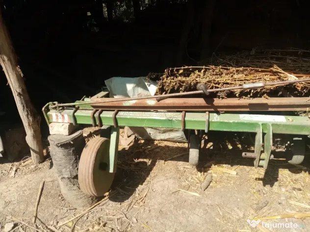 Vând cultivator mat craiova