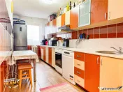 FILM!Apartament 3 camere,decomandat, vedere panoramica,Garii 