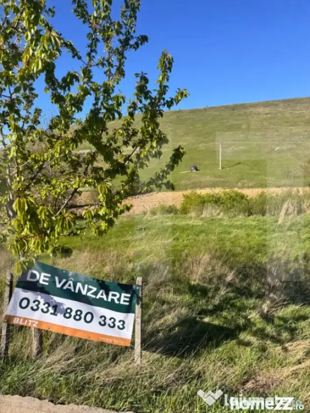 Teren intravilan 3.300 mp, deschidere 26 ml – Băiceni, Cu