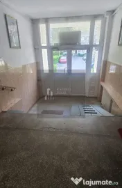 Apartament 4 camere 900 m metrou Aparatorii Patriei 