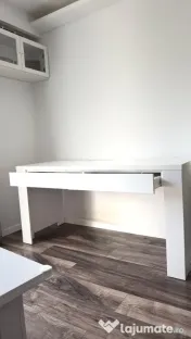 Birou alb din PAL pentru calculator 