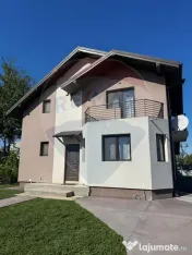 Casă / Vilă spațioasă cu curte mare de închiriat în... 