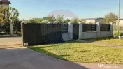 Casă / Vilă spațioasă cu curte mare de închiriat în... 