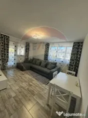 Casă / Vilă spațioasă cu curte mare de închiriat în... 