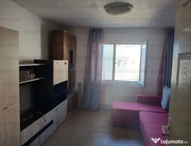 Camera de camin cu baie proprie si centrala termica - zona Tractorul