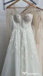 vând rochie mireasa