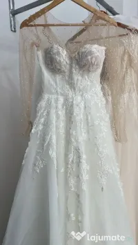 vând rochie mireasa 